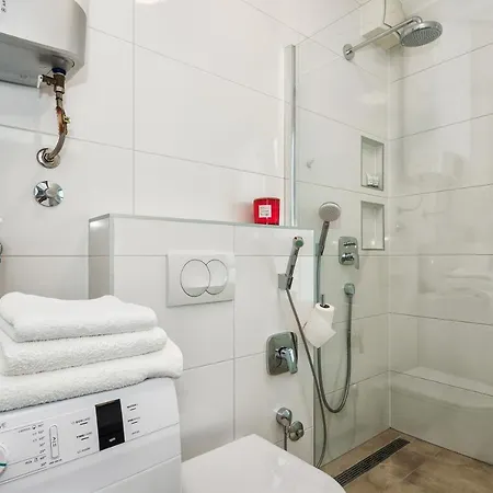 Sea View With Garden Joshua Apartment Split