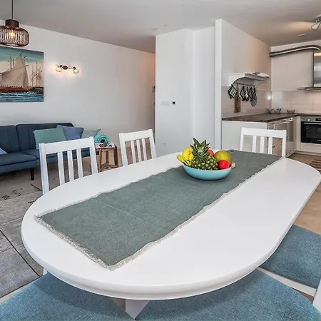 Sea View With Garden Joshua