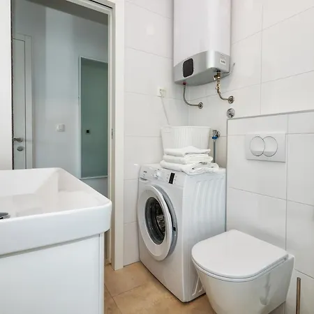 Sea View With Garden Joshua Split