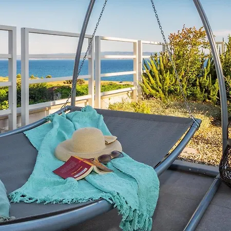Sea View With Garden Joshua Апартаменты