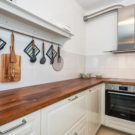 Sea View With Garden Joshua 公寓